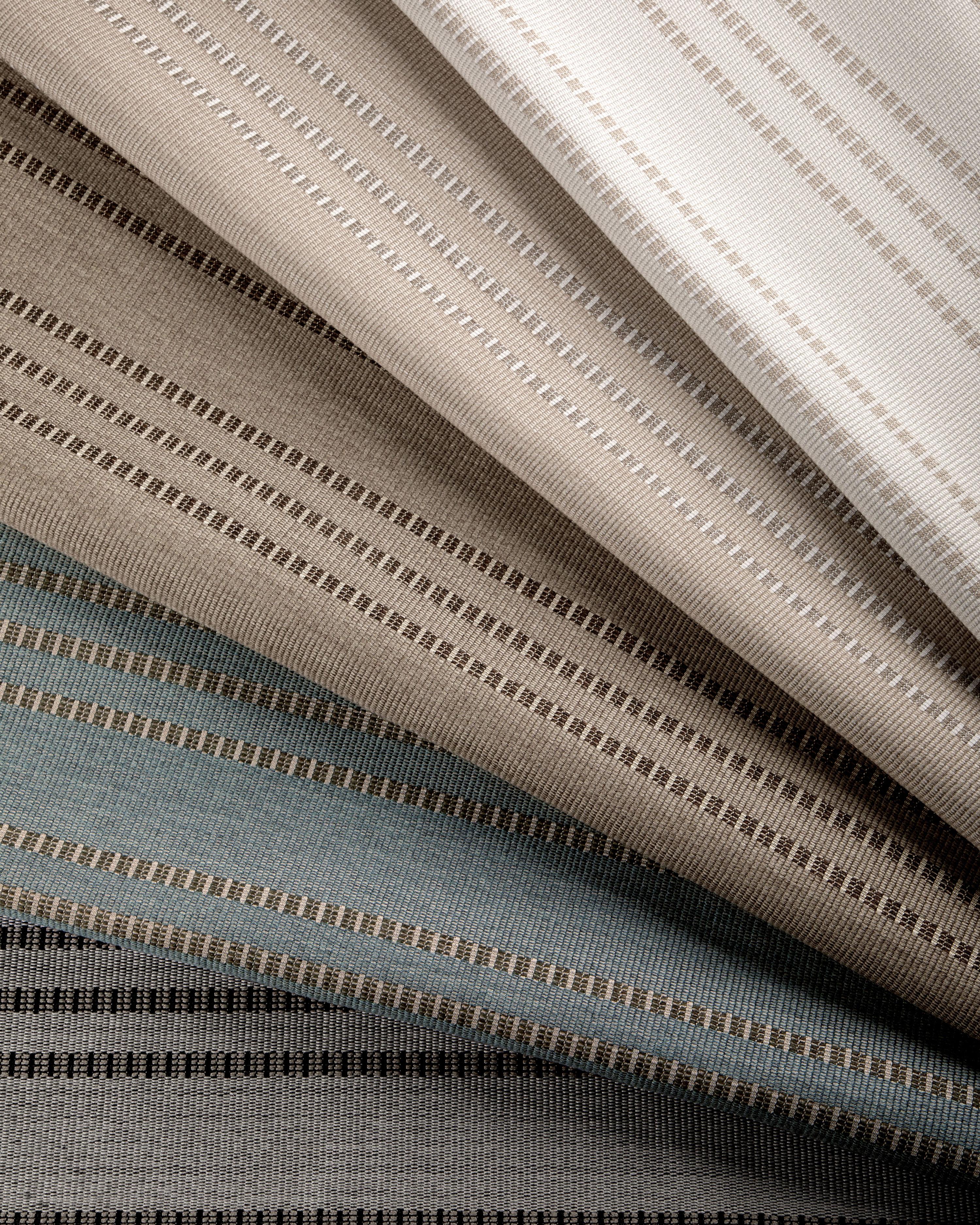 Lee Jofa Fringe Weave Driftwood Upholstery Fabric - Image 6
