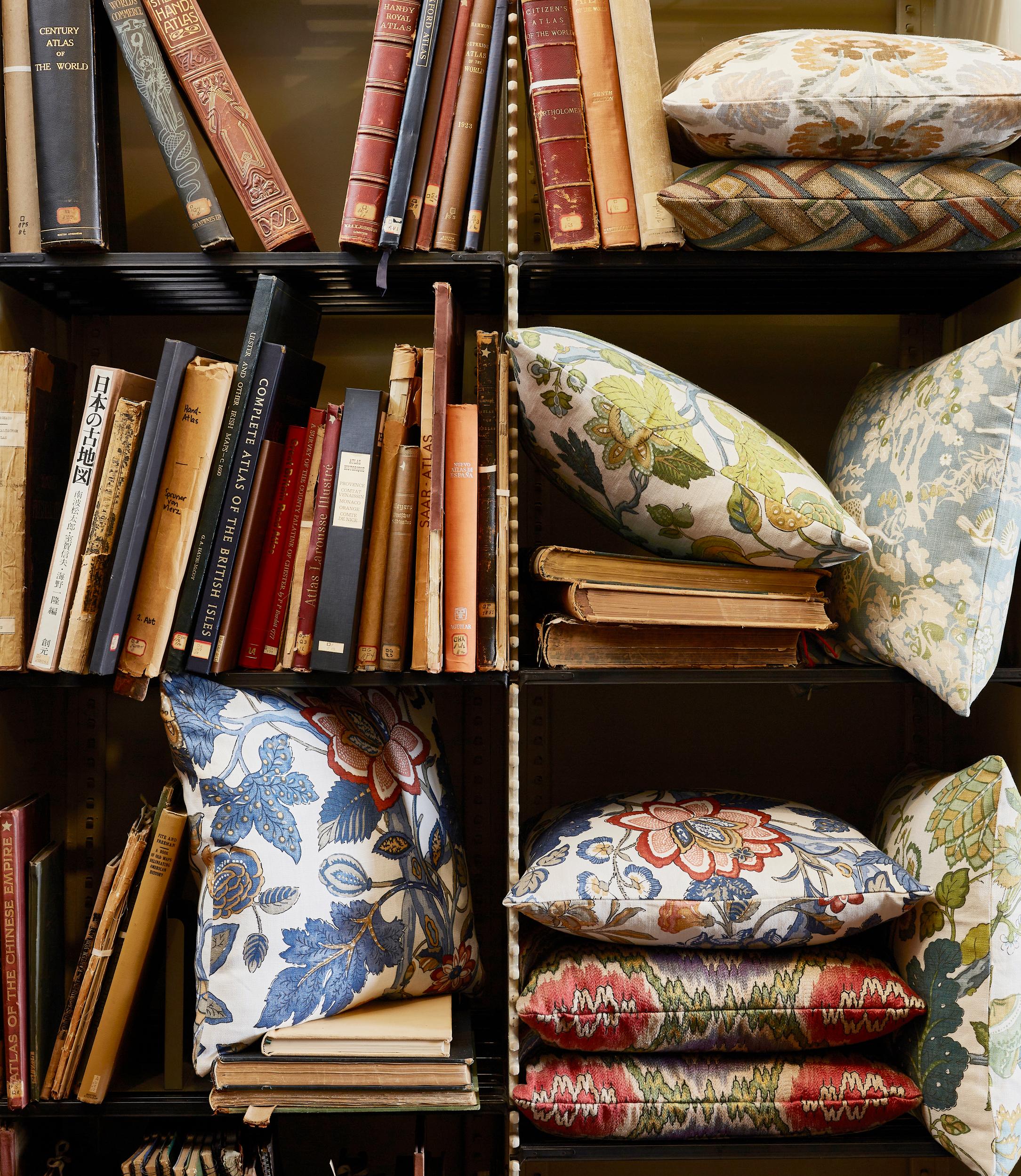 Lee Jofa Hazelwood Print Green Fabric - Image 7
