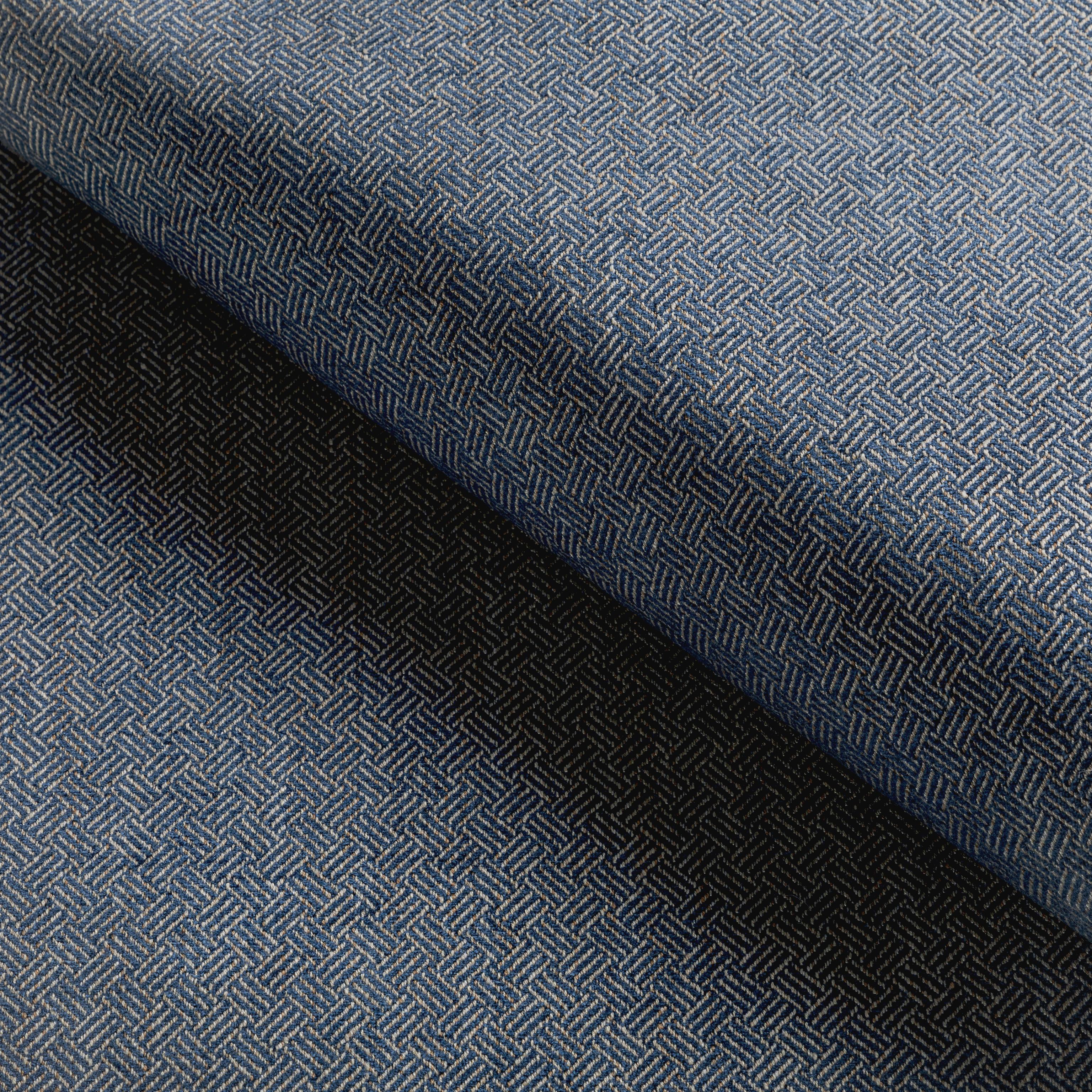 Lee Jofa Leon Weave Navy Upholstery Fabric - Image 4