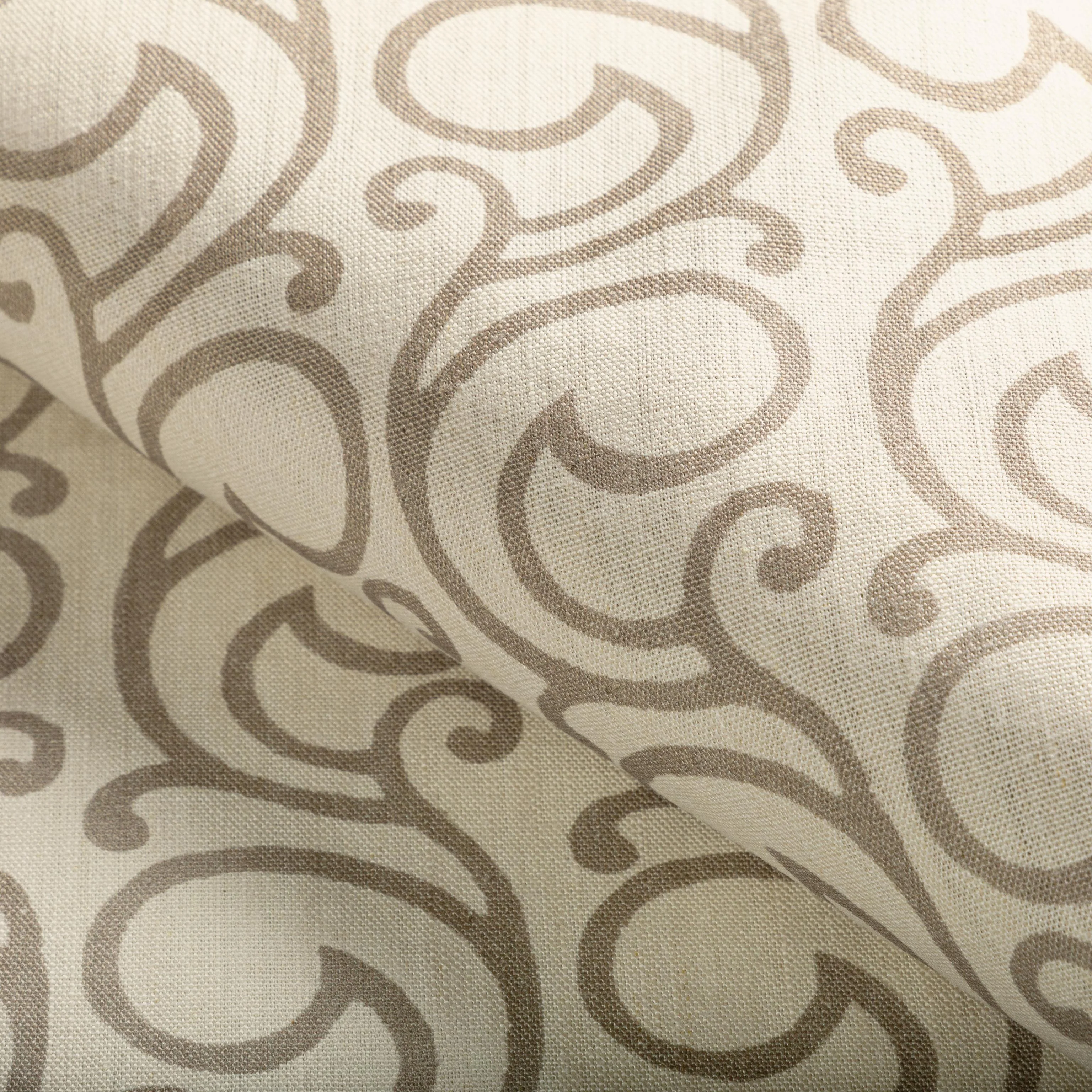 Lee Jofa Serendipity Scroll Oak Fabric - Image 4