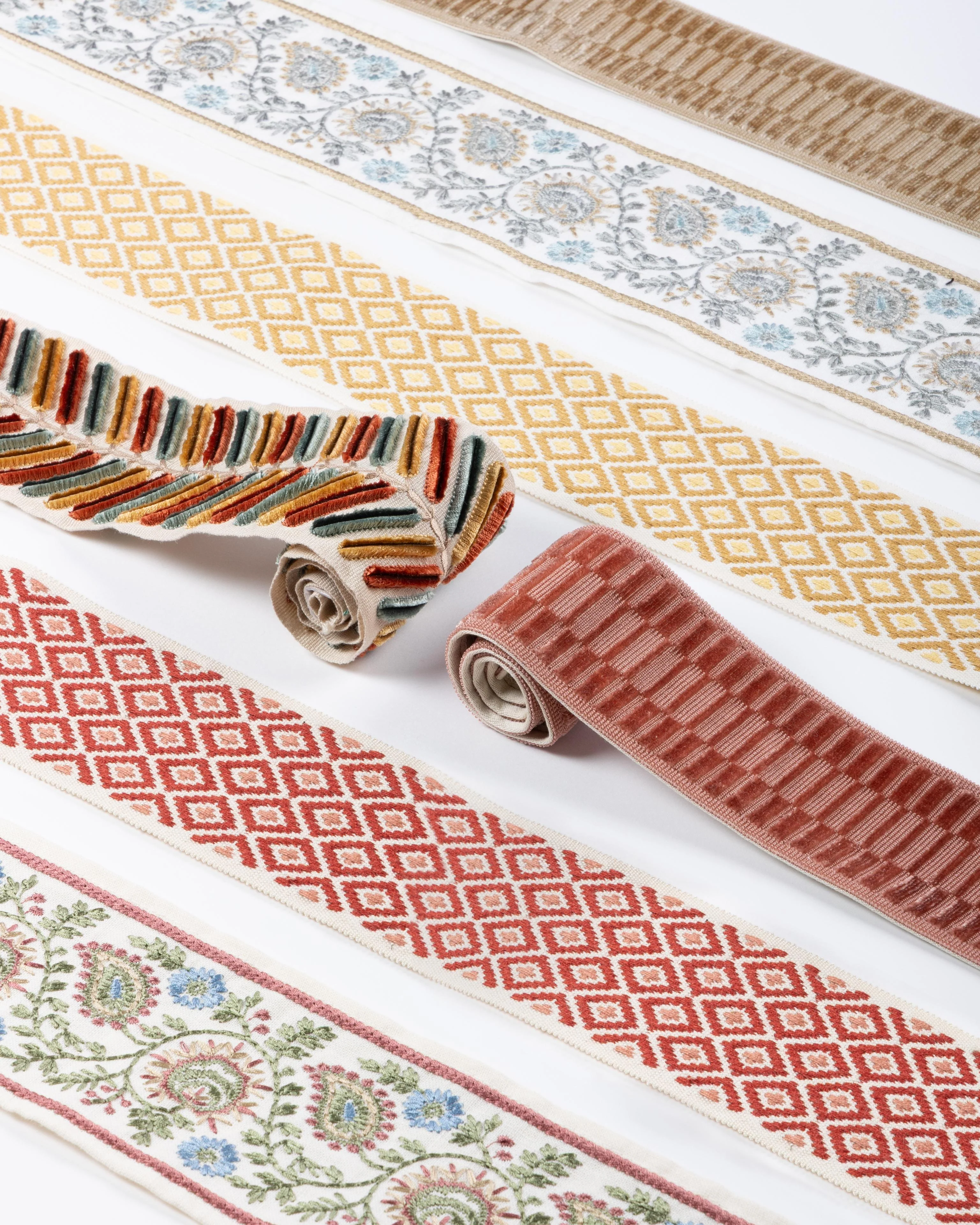 Lee Jofa Wingfield Emb Tape Grove Trim - Image 5