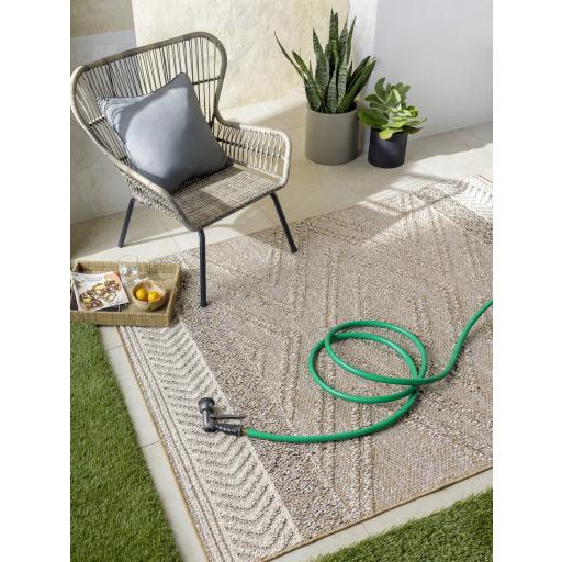 Livabliss Sarasota Sso-2300 2'1" X 3'9" Machine Woven Rug - Image 2