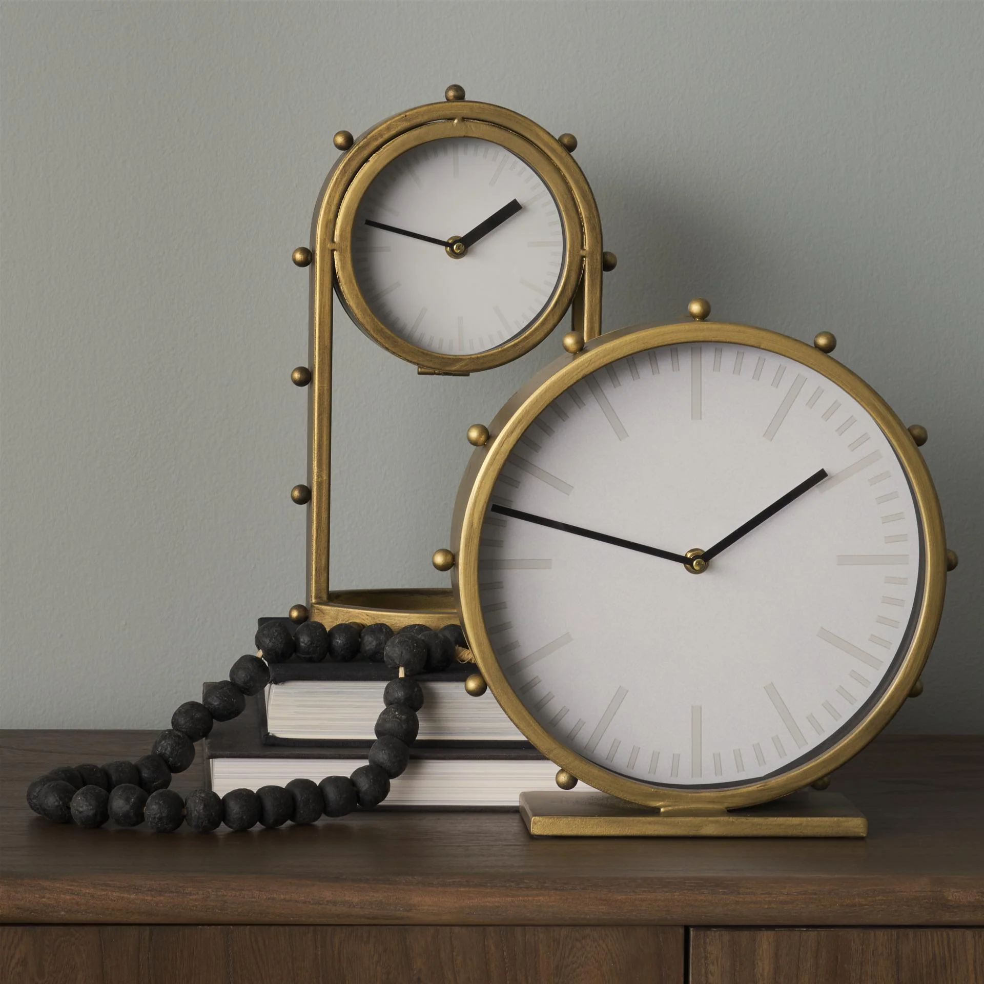 Mercana Marian 11.0L X 3.1W X 11.0H Gold Metal W/Studs Round Table Clock - Image 2