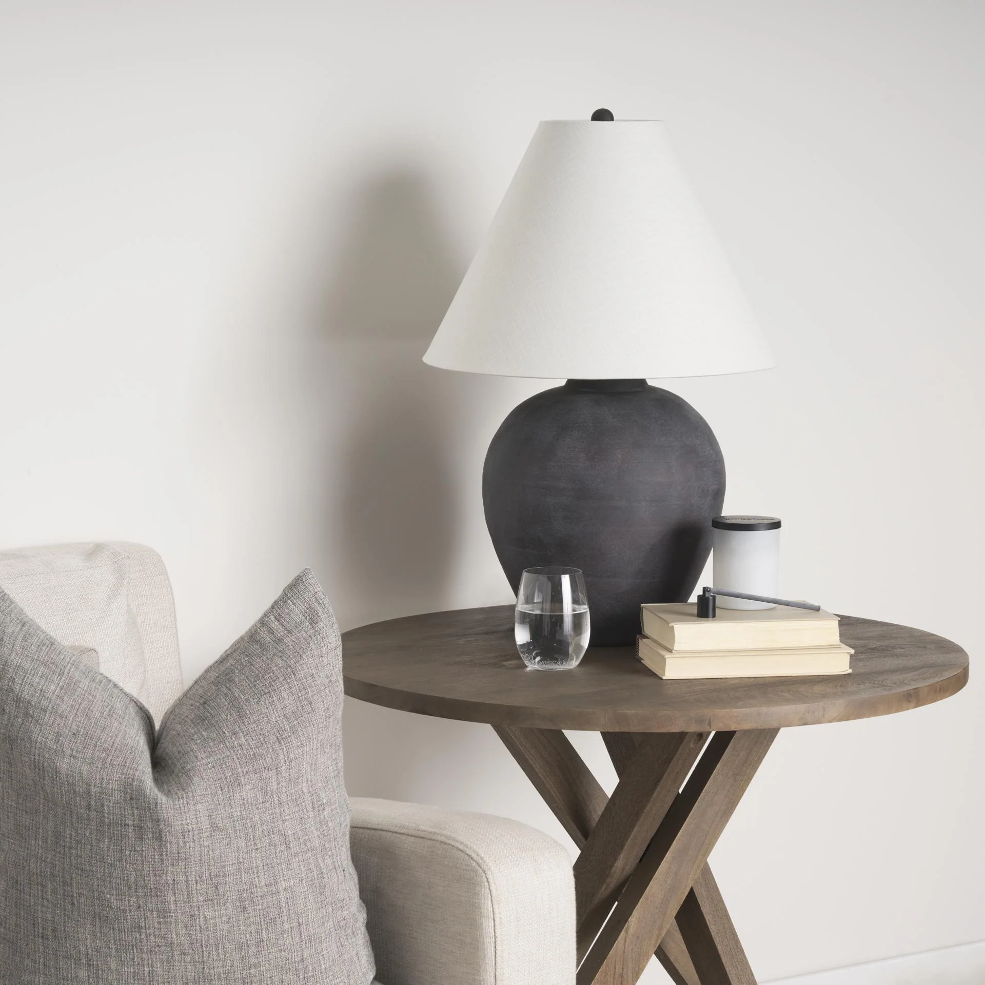 Mercana Solana Medium Brown Wood Foyer Table - Image 3