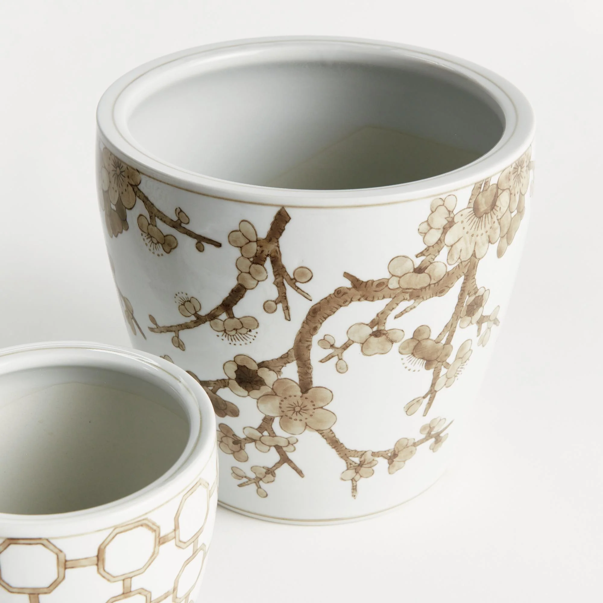 Napa Brown And White Province Flower Pots, Set Of 3 - Image 5