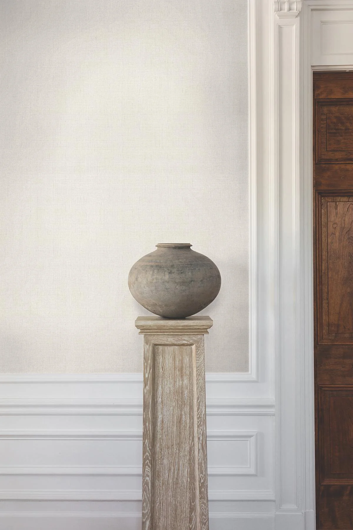 Ronald Redding Designs Amari Platinum Wallpaper - Image 4