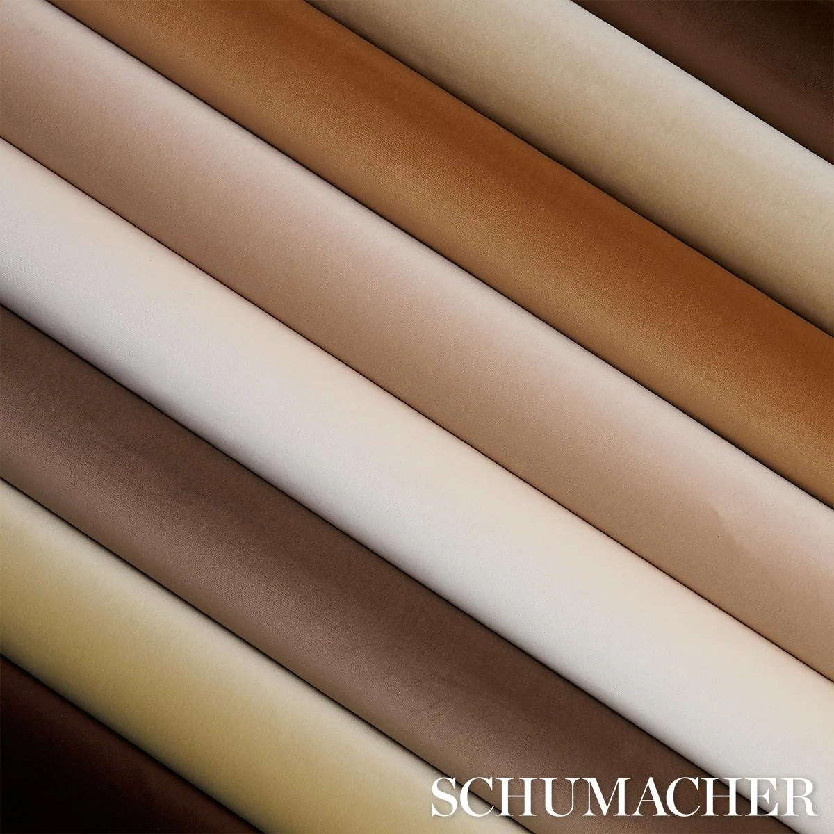 Schumacher Gainsborough Velvet Blush Fabric - Image 5