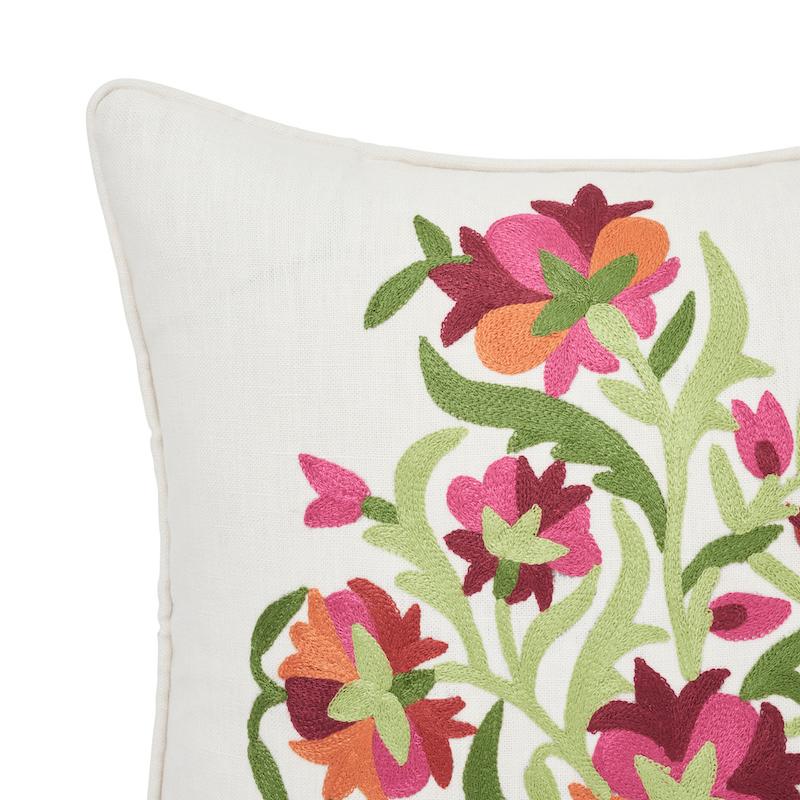 Schumacher Garnet 18" X 18" Antalya Medallian Pillow Pair - Image 6