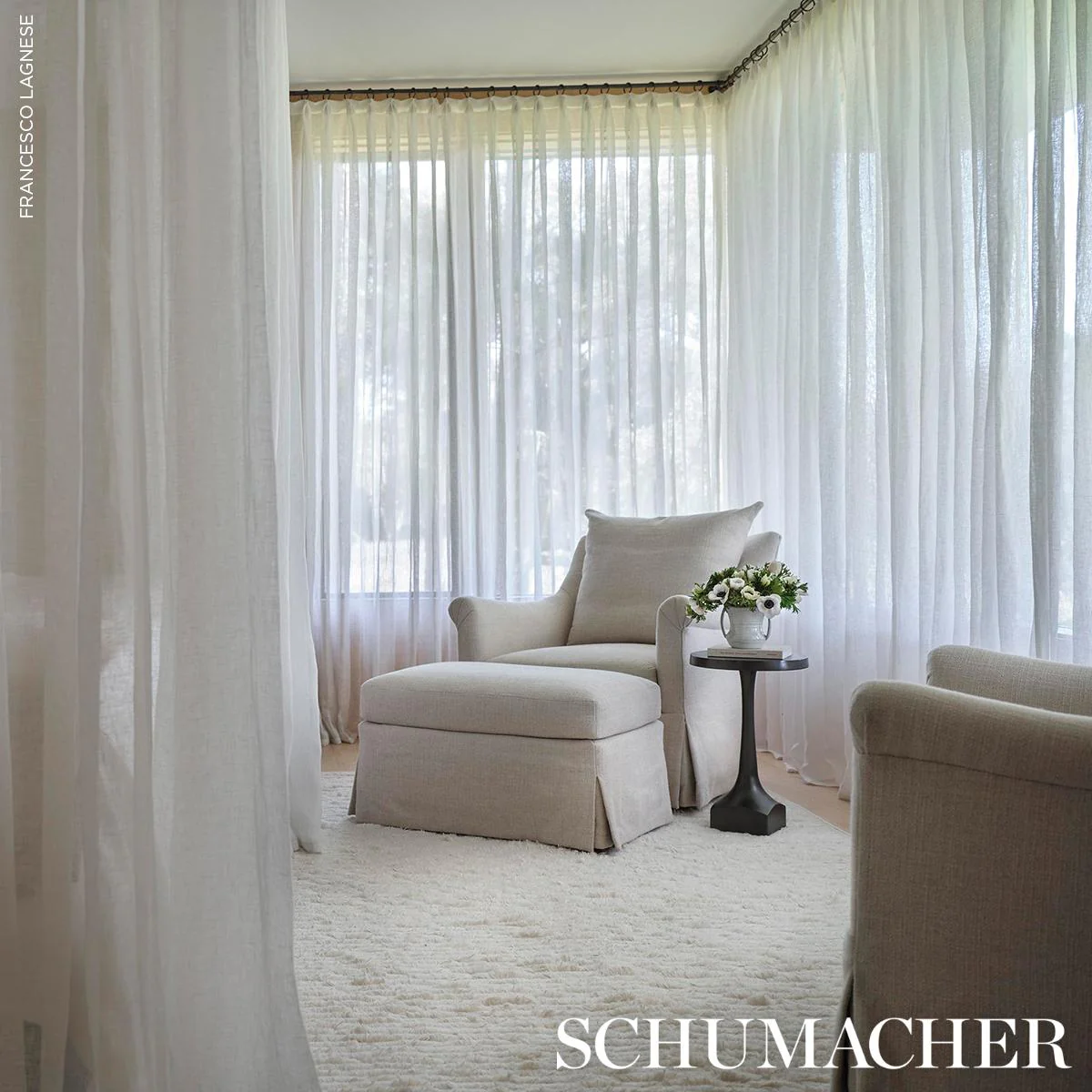 Schumacher Ivory 7' X 5' Cirrus Rug - Image 5