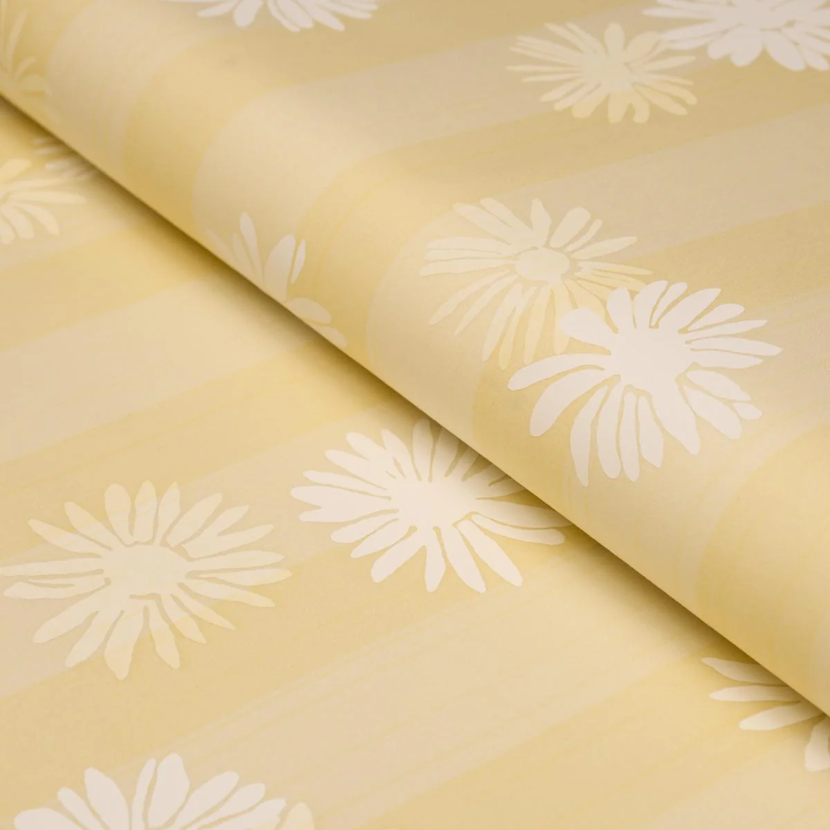 Schumacher Jackie'S Daisy Buttercup Fabric - Image 4
