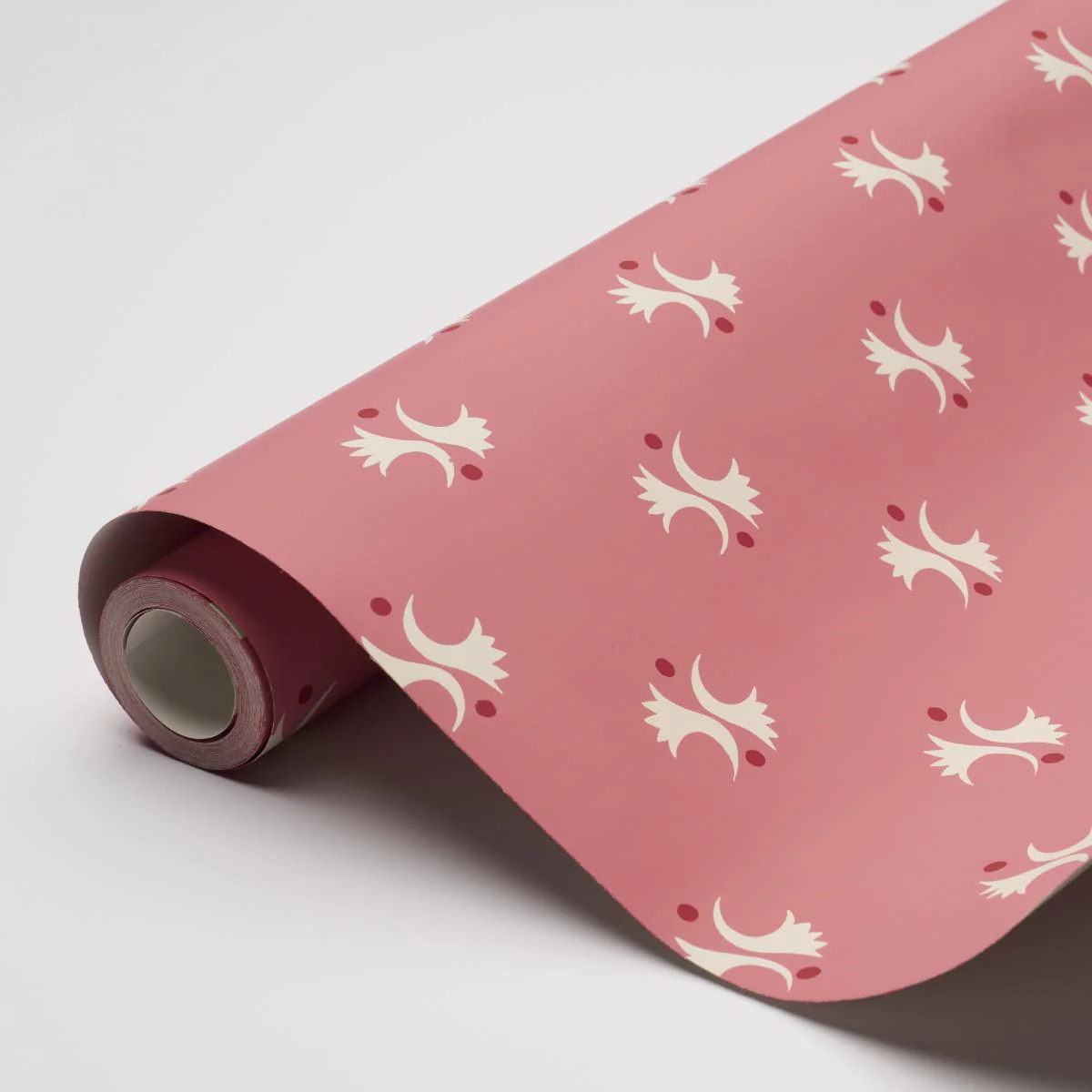 Schumacher Lavigne Rouge Wallpaper - Image 4