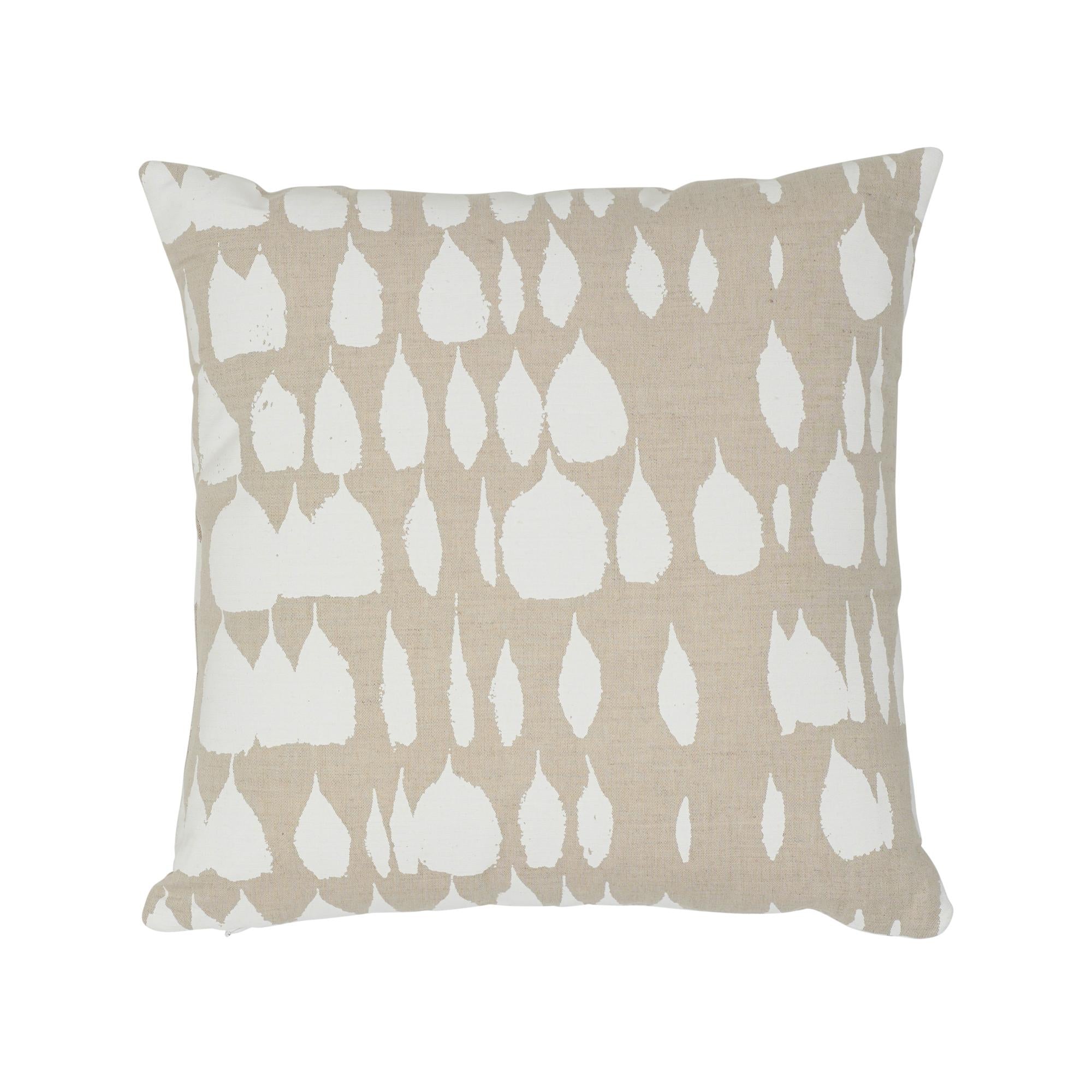 Schumacher Natural 20" X 20" Queen Of Spain Pillow - Image 2