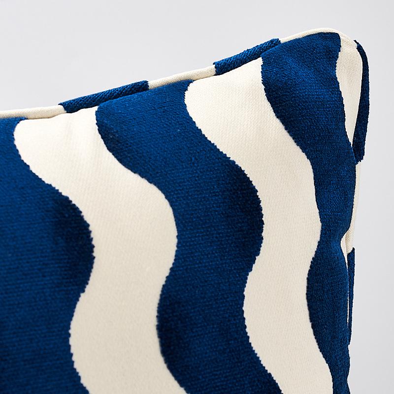 Schumacher Navy 20" X 20" The Wave Pillow - Image 2