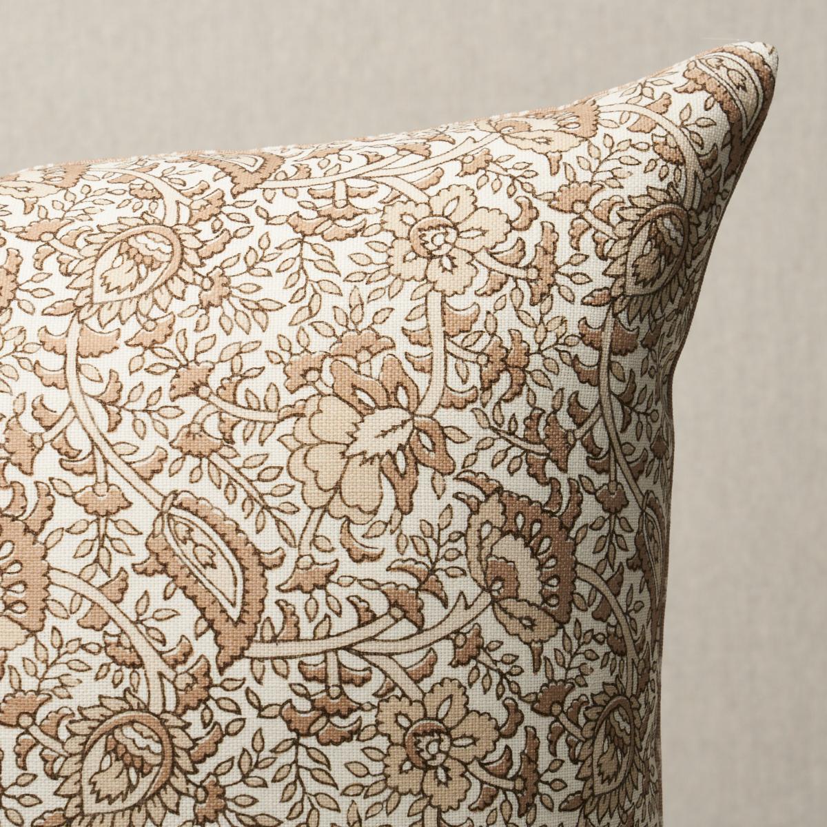 Schumacher Neutral 16" X 16" Daisy I/O Pillow - Image 4