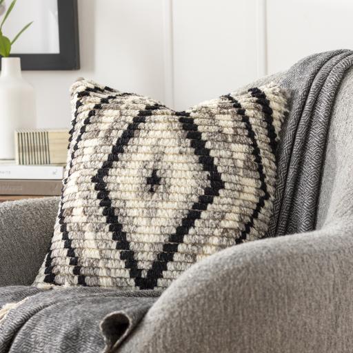 Surya Benisouk Bes-003 18"L X 18"W Pillow - Image 3