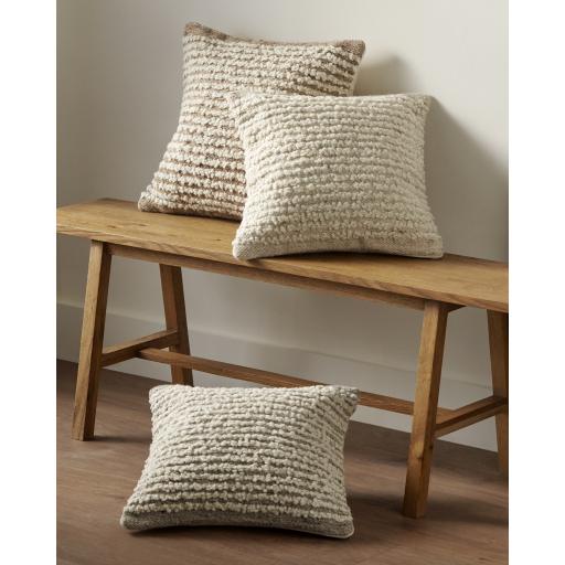 Surya Booroola Ooo-003 18"L X 18"W Pillow - Image 2