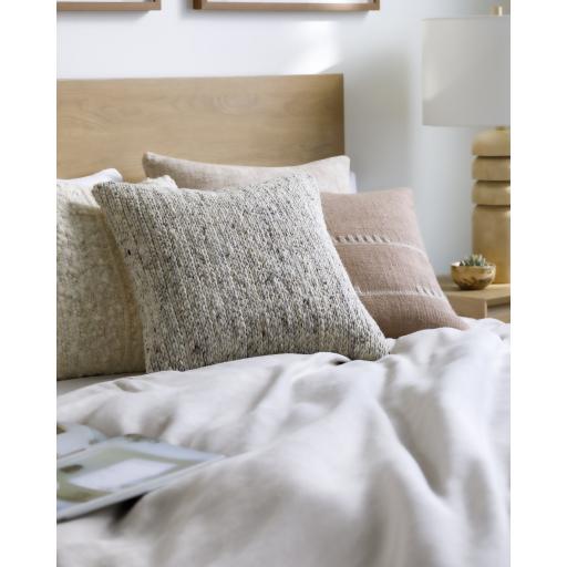 Surya Derby Drb-003 22"H X 22"W Pillow Kit - Image 3
