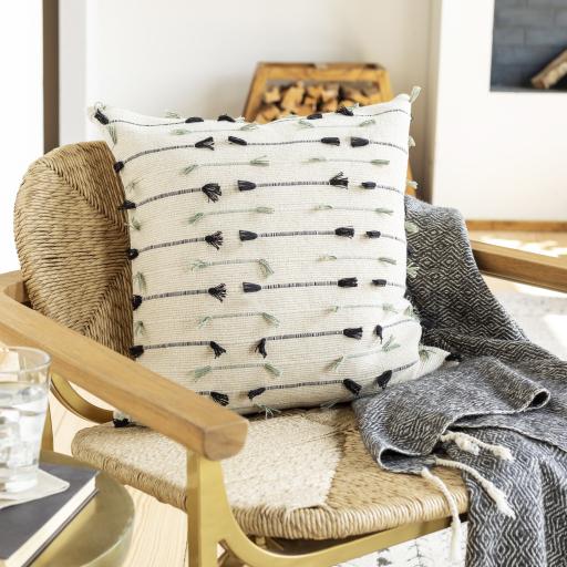 Surya Justine Jti-003 22"H X 22"W Pillow Kit - Image 3