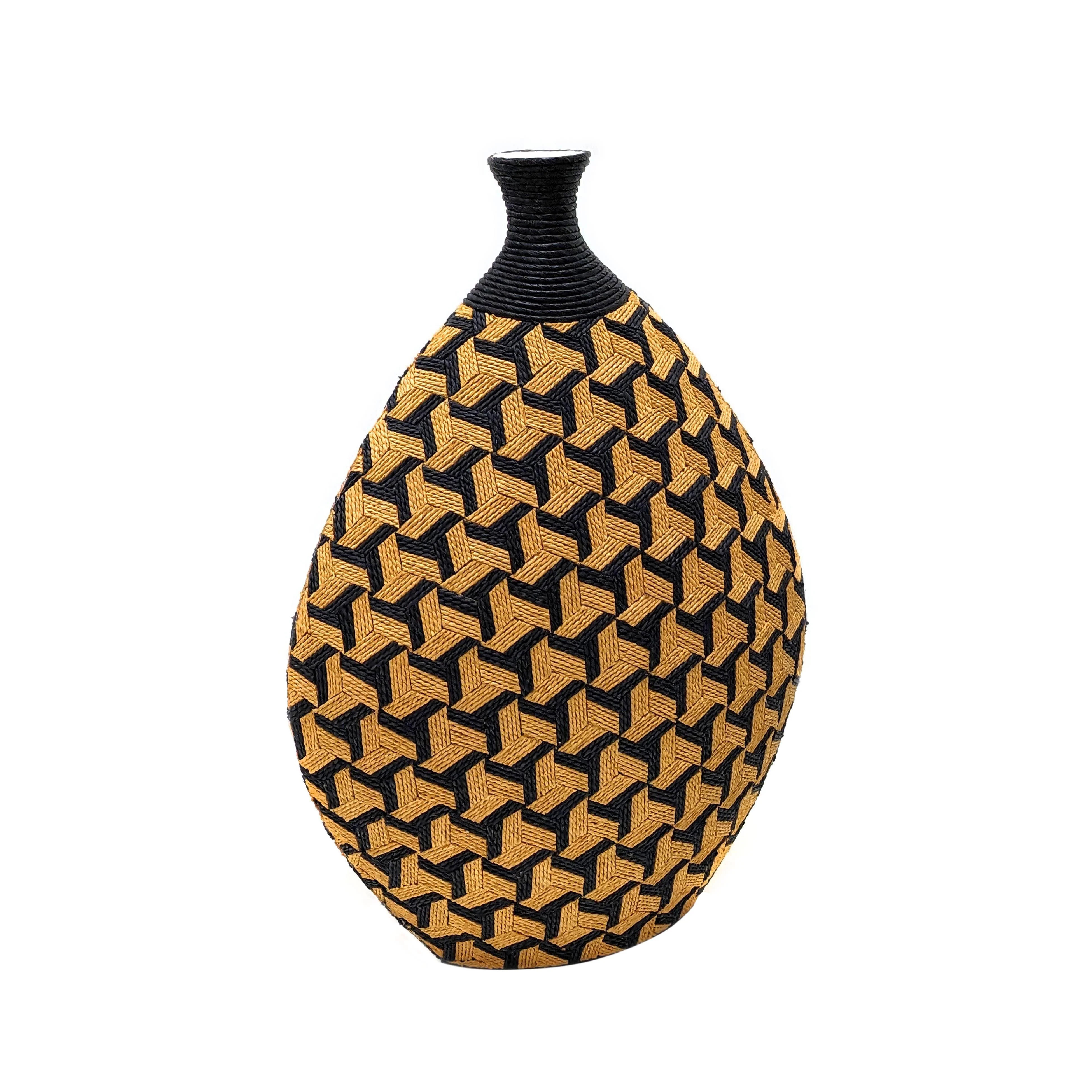 Tov Jahia Geometric Decorative Vase - Image 5