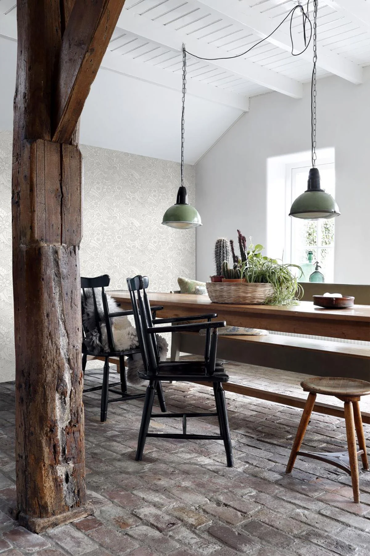 York Schunard Off-White Floral Wallpaper - Image 4